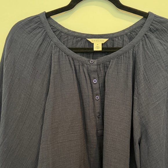 Women's Caslon 2x Navy Muslin Blouse with 3/4 button front & balloon sleeve - Picture 2 of 7